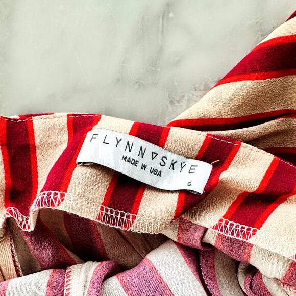 Flynn Skye Jumper One Piece Size Small Red Cream Stripe 7/8 Leg Tie Back - Picture 3 of 5